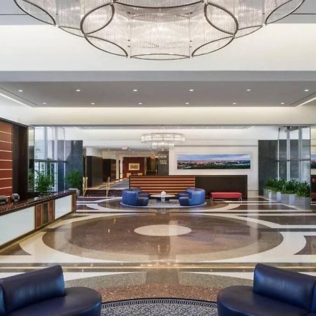 Elegant Apartment W Views At Crystal City Arlington Exterior photo