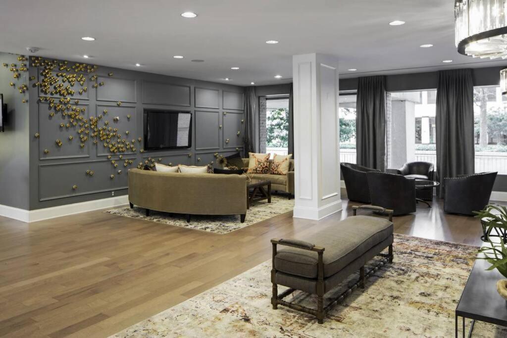 Elegant Apartment W Views At Crystal City Arlington Exterior photo