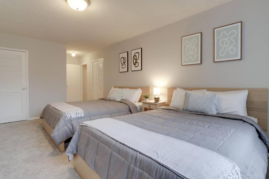 Elegant Apartment W Views At Crystal City Arlington Exterior photo